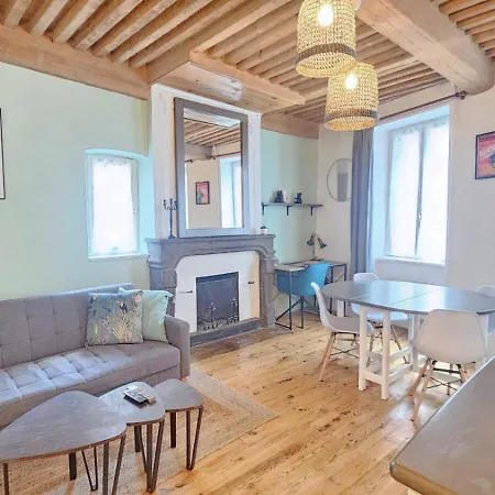 L'histoire Clermontoise - Tramway Au Pied Du Clermont-Ferrand